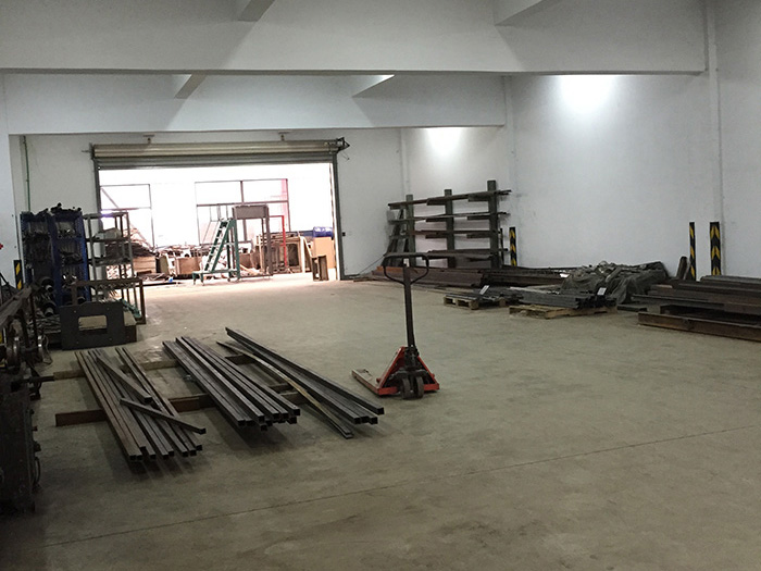 生產(chǎn)設(shè)備